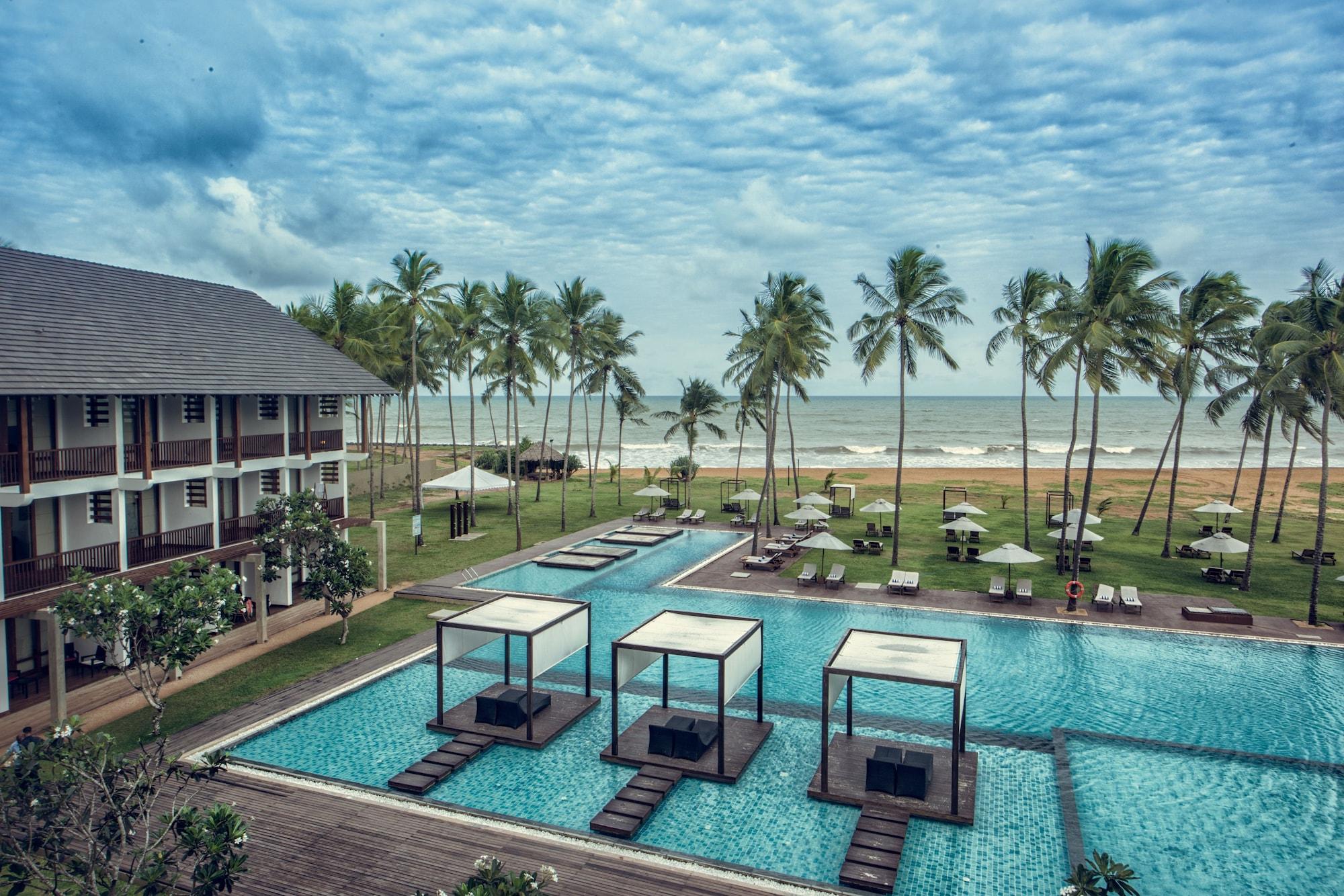Suriya Resort Wayikkal Bagian luar foto