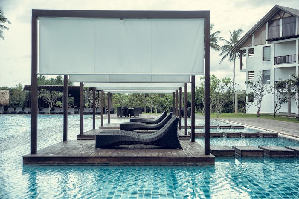 Suriya Resort Wayikkal Bagian luar foto