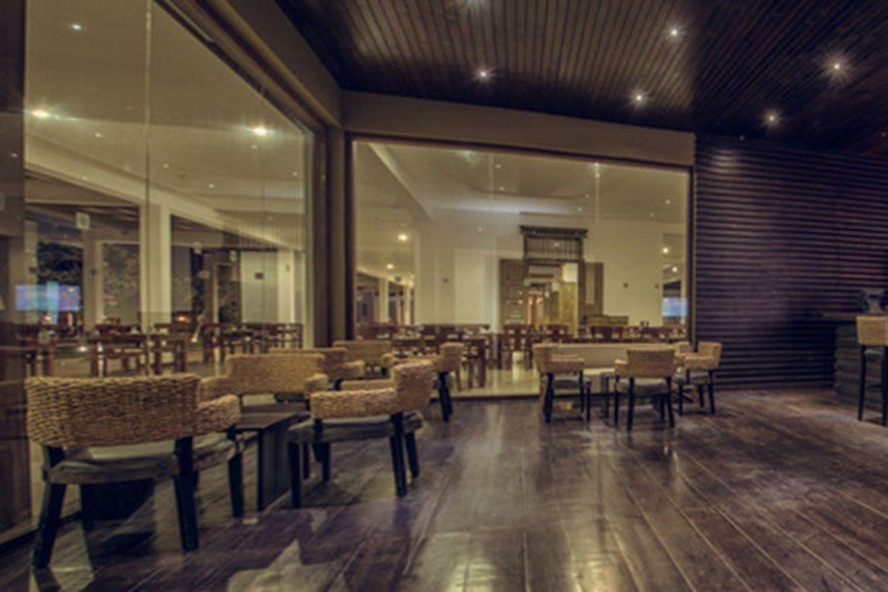 Suriya Resort Wayikkal Bagian luar foto