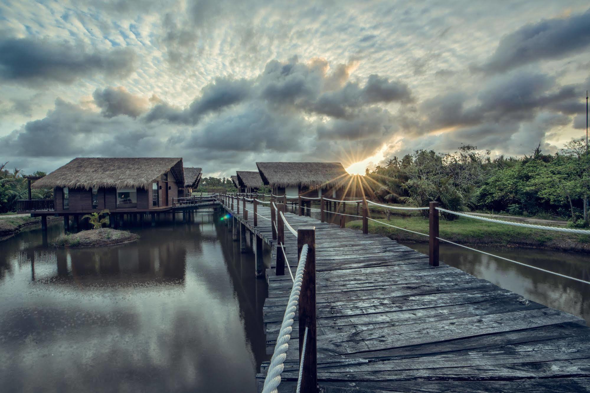 Suriya Resort Wayikkal Bagian luar foto
